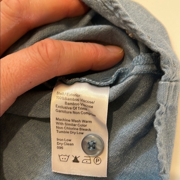 Kavu Button Down Fitted Top with Mandarin Collar - Picture 3 of 6